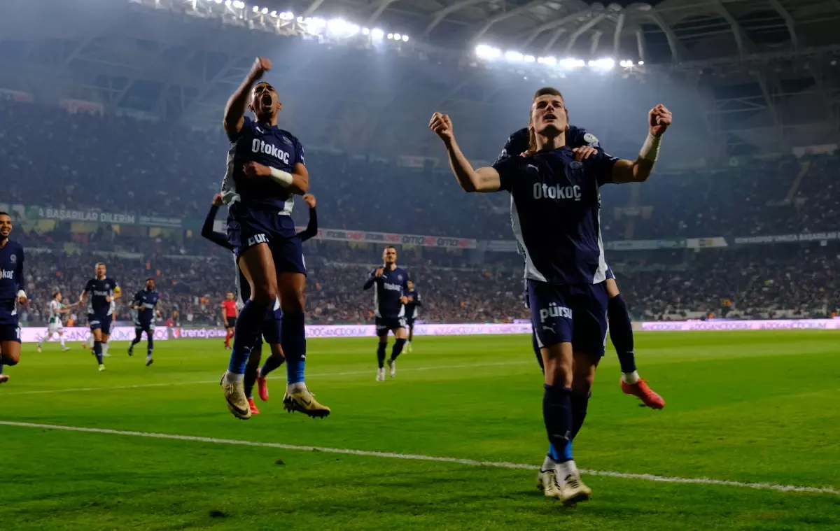 Fenerbahçe Konyaspor’u 3-2 Mağlup Etti