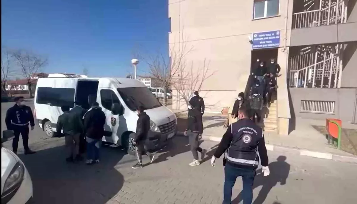 Iğdır’da Göçmen Kaçakçılığı Operasyonu