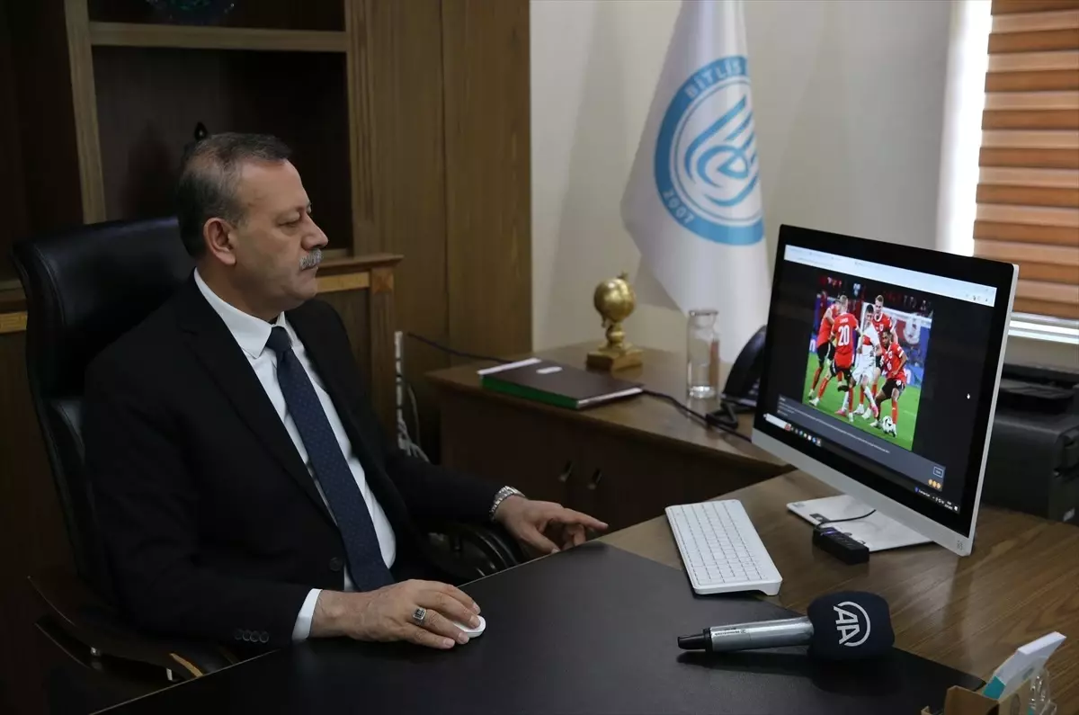 Rektör Elmastaş ‘Yılın Kareleri’ Oylamasında