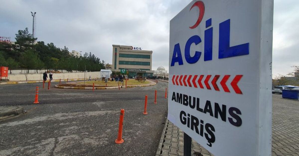 Evlat vahşeti! Anne ve babasını öldürdü!